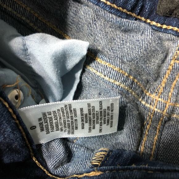 AERO • Blue Jean Distressed Mini Denim Shorts • Sz 0 - Picture 7 of 8